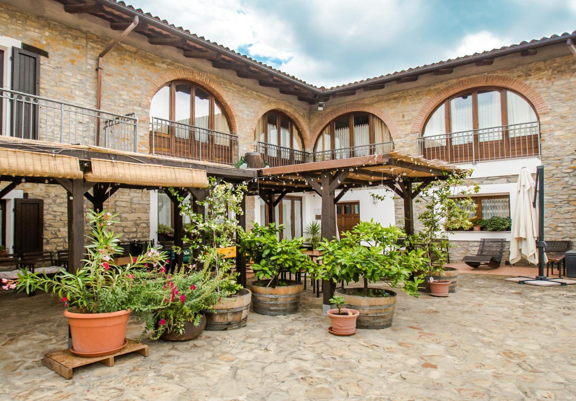 Agriturismo Tenuta San Giuseppe Cossano Belbo Exterior photo